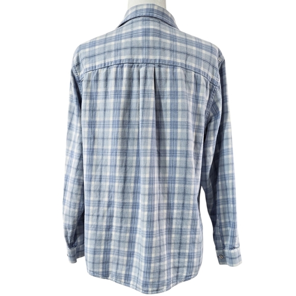 L.L. Bean 100% Cotton Light Blue White Plaid Button-Up Shirt Cabincore Gorpcore - Picture 2 of 8